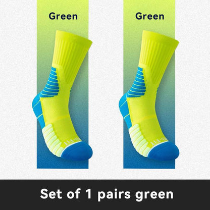 SOLOEVER long canvas athletic socks for men and women, ideal for running and exercise. They are non-slip, soft, comfortable, breathable